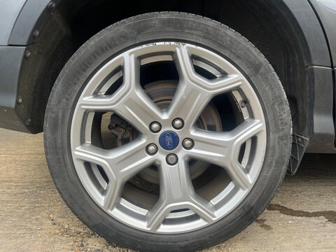 Ford Kuga TITANIUM TDCI 4