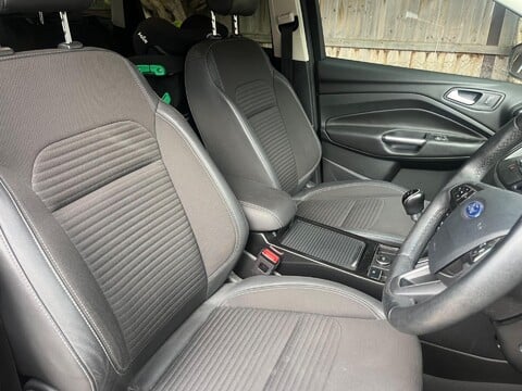 Ford Kuga TITANIUM TDCI 14