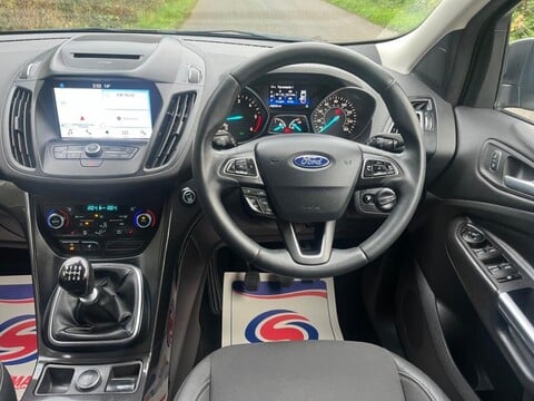 Ford Kuga TITANIUM TDCI 2