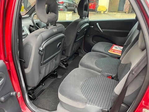 Citroen Xsara Picasso DESIRE 16V 13