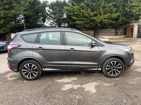 Ford Kuga ST-LINE 5