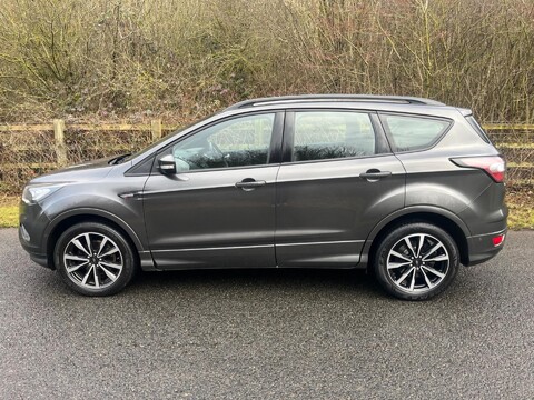 Ford Kuga ST-LINE 12