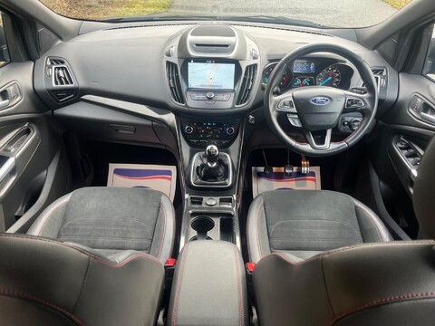 Ford Kuga ST-LINE 14