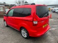 Ford Tourneo Courier TITANIUM 10