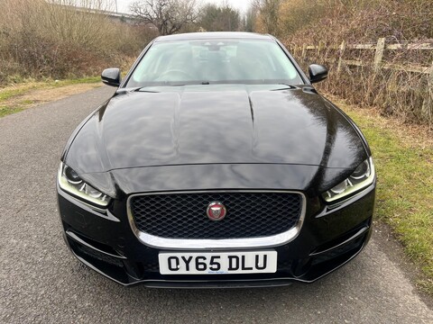 Jaguar XE PORTFOLIO 9