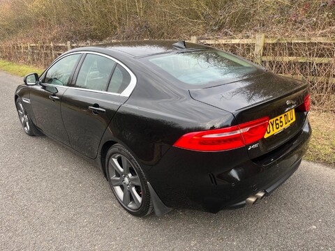 Jaguar XE PORTFOLIO 12