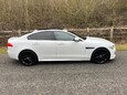 Jaguar XE D R-SPORT 7