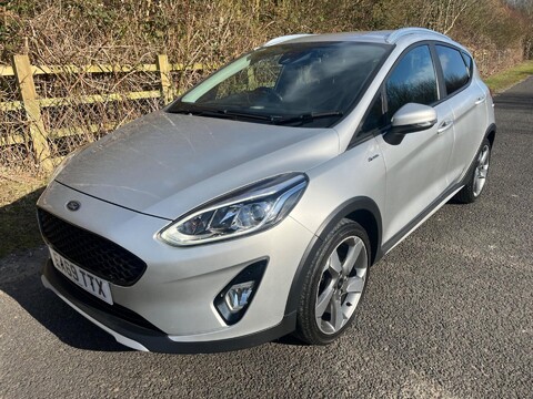 Ford Fiesta ACTIVE 1 9