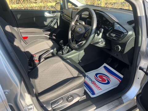 Ford Fiesta ACTIVE 1 16