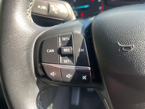Ford Fiesta ACTIVE 1 21