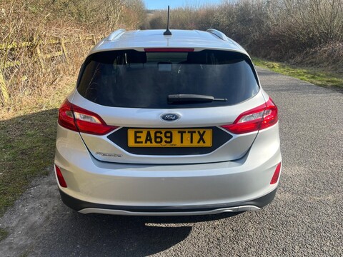 Ford Fiesta ACTIVE 1 8