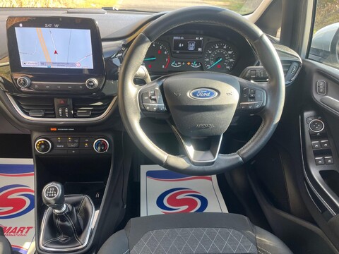 Ford Fiesta ACTIVE 1 13