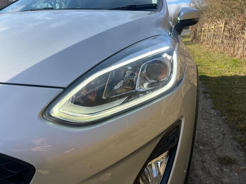 Ford Fiesta ACTIVE 1 25