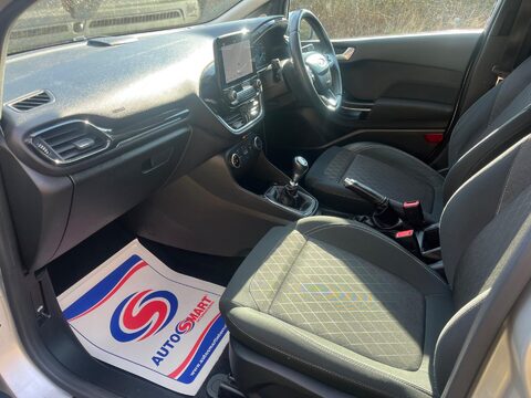Ford Fiesta ACTIVE 1 15