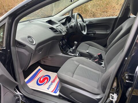 Ford Fiesta ZETEC 14