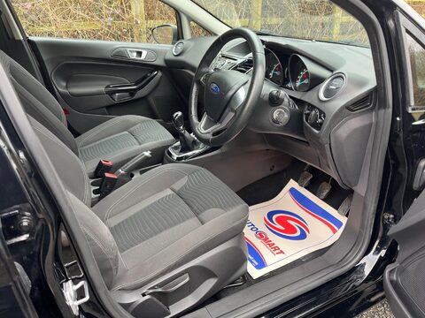 Ford Fiesta ZETEC 15