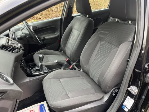 Ford Fiesta ZETEC 16
