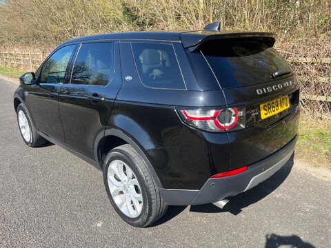 Land Rover Discovery Sport TD4 HSE 12
