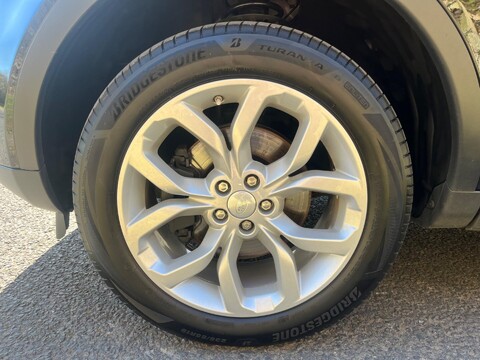 Land Rover Discovery Sport TD4 HSE 13