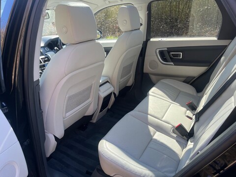 Land Rover Discovery Sport TD4 HSE 19