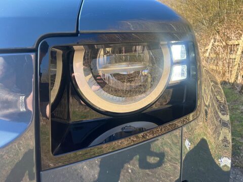 Land Rover Defender S 30