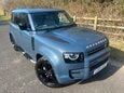 Land Rover Defender S 1