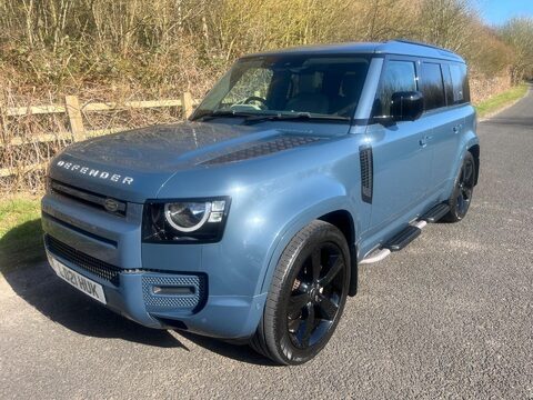 Land Rover Defender S 12