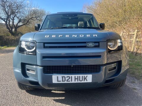 Land Rover Defender S 10