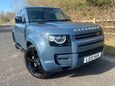 Land Rover Defender S 5