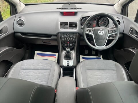 Vauxhall Meriva SE 2