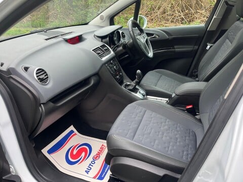 Vauxhall Meriva SE 16