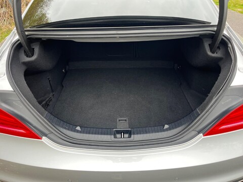 Mercedes-Benz CLA Class CLA220 CDI AMG SPORT 23
