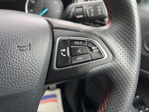 Ford Ecosport ST-LINE 22