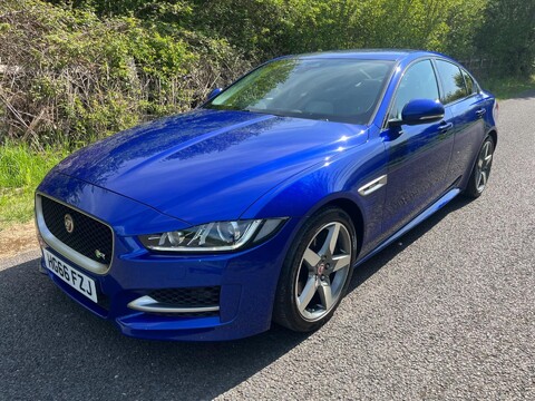 Jaguar XE GTDI R-SPORT 10
