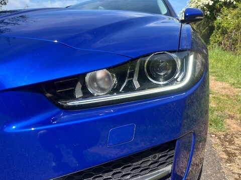 Jaguar XE GTDI R-SPORT 26