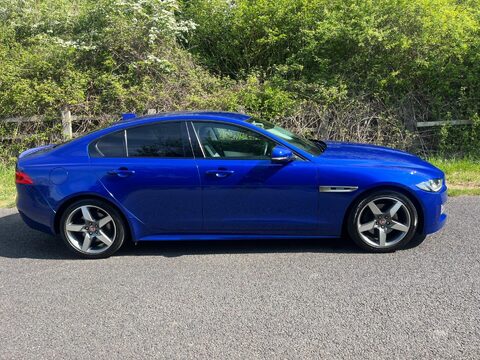 Jaguar XE GTDI R-SPORT 6