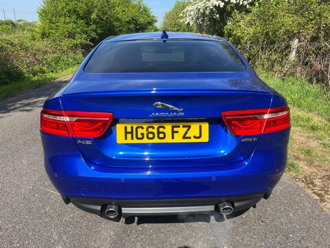 Jaguar XE GTDI R-SPORT 8