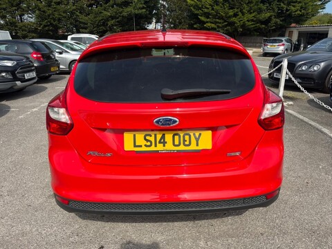 Ford Focus ZETEC 8