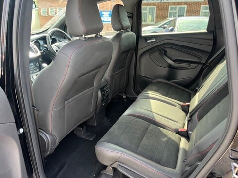 Ford Kuga ST-LINE TDCI 15