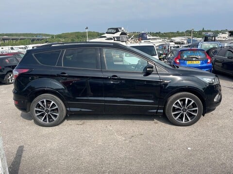 Ford Kuga ST-LINE TDCI 6
