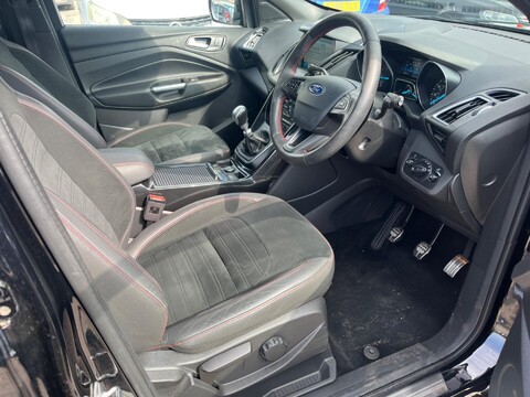 Ford Kuga ST-LINE TDCI 14