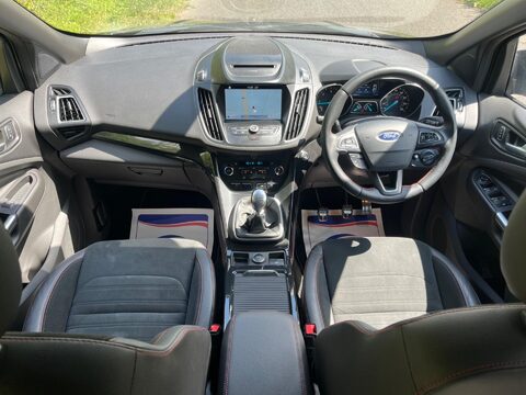 Ford Kuga ST-LINE TDCI 10