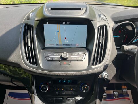 Ford Kuga ST-LINE TDCI 11