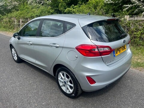 Ford Fiesta ZETEC 12
