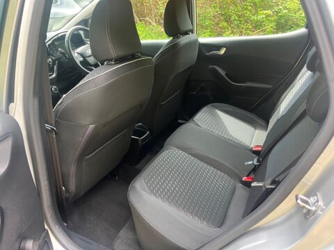 Ford Fiesta ZETEC 18