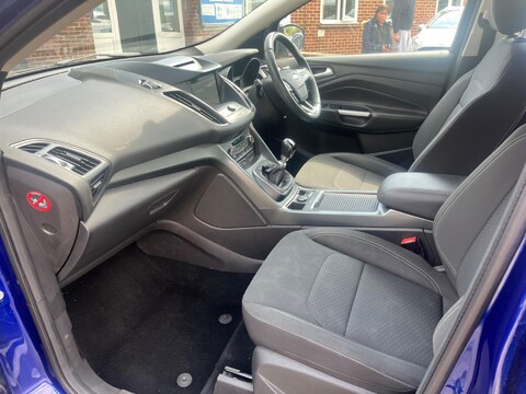 Ford Kuga ZETEC TDCI 12