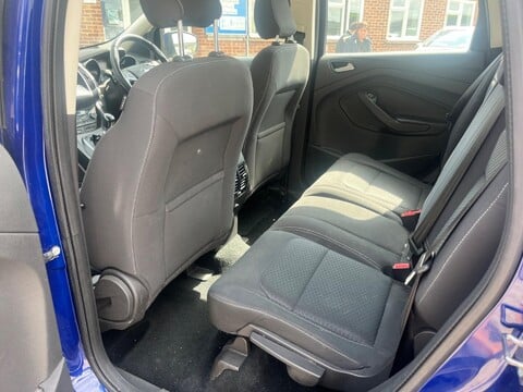 Ford Kuga ZETEC TDCI 14