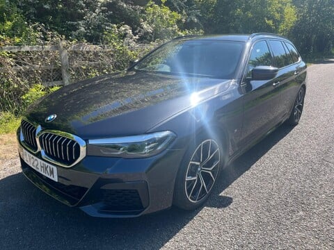 BMW 5 Series 520D M SPORT TOURING MHEV 10