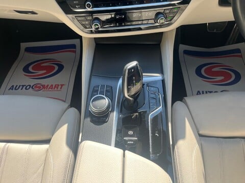 BMW 5 Series 520D M SPORT TOURING MHEV 16