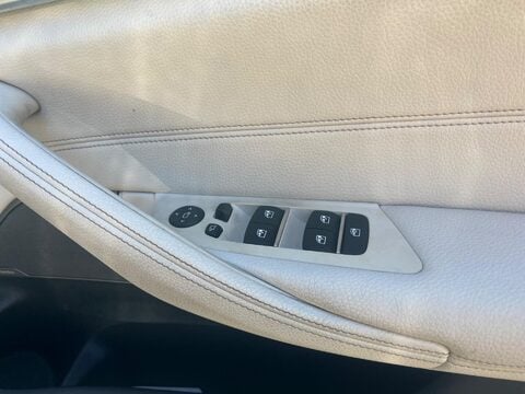 BMW 5 Series 520D M SPORT TOURING MHEV 29